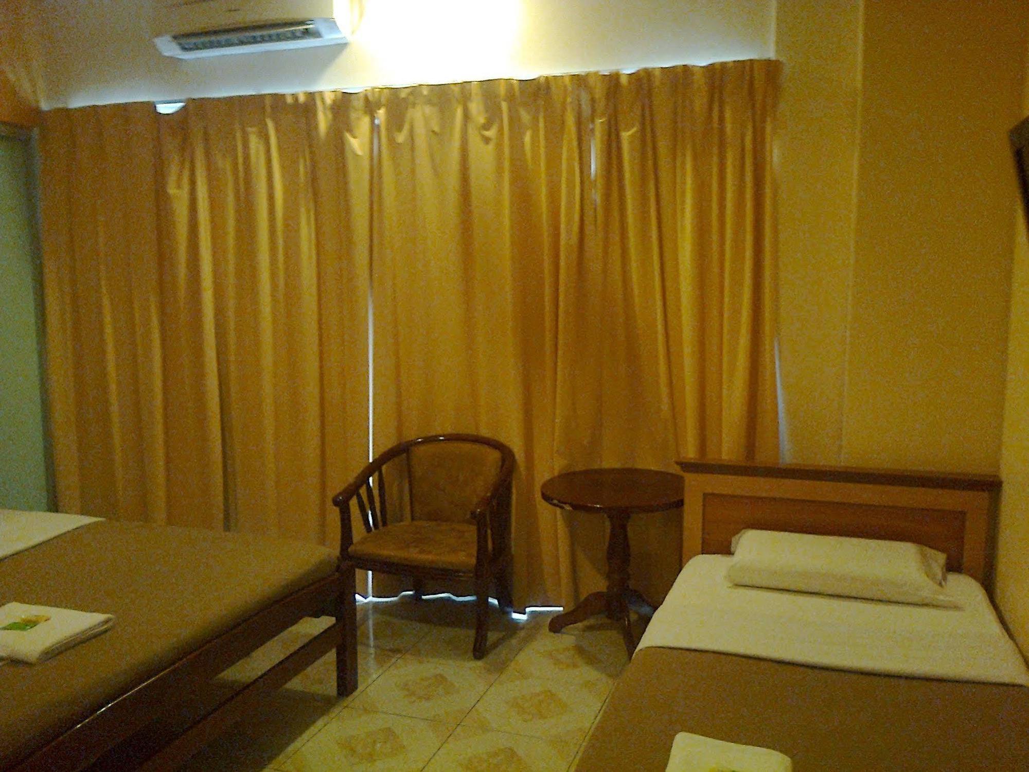 Hotel Western Sandakan Esterno foto