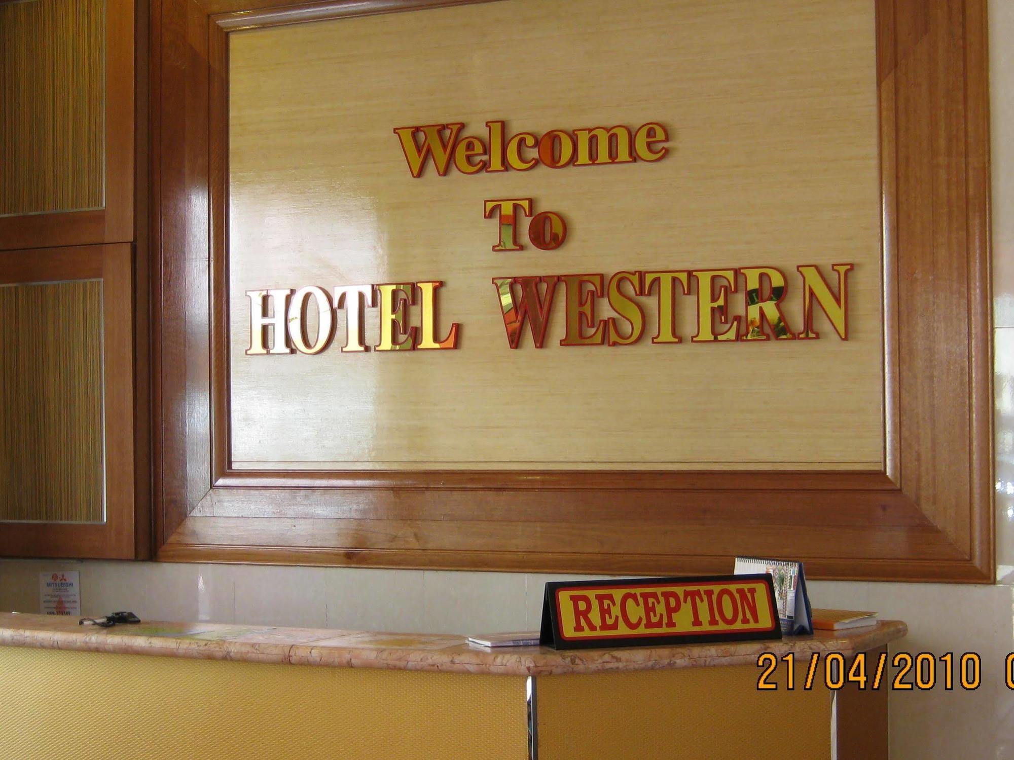 Hotel Western Sandakan Esterno foto